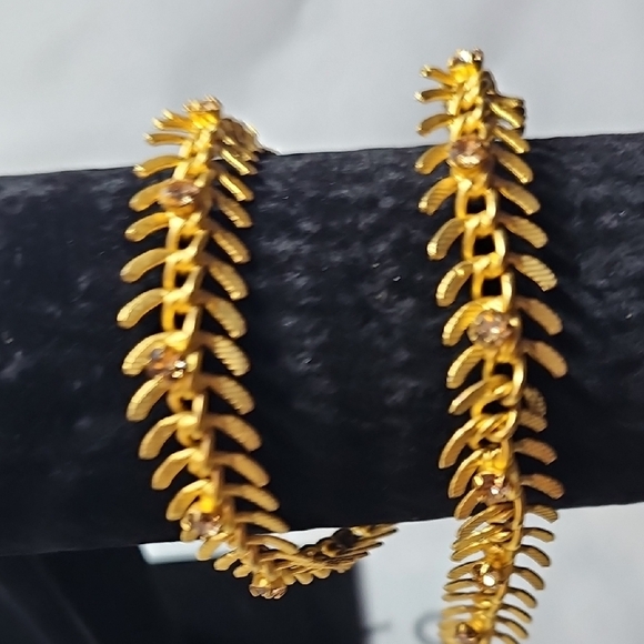 Sassy Jones Gold Leaf Necklace - Picture 2 of 6